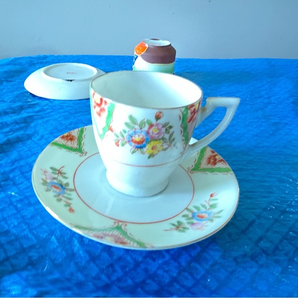 Beautiful Bundle  Japanese Demitasse Cup and Saucer sets - Made in Japan - Picture 5 of 14